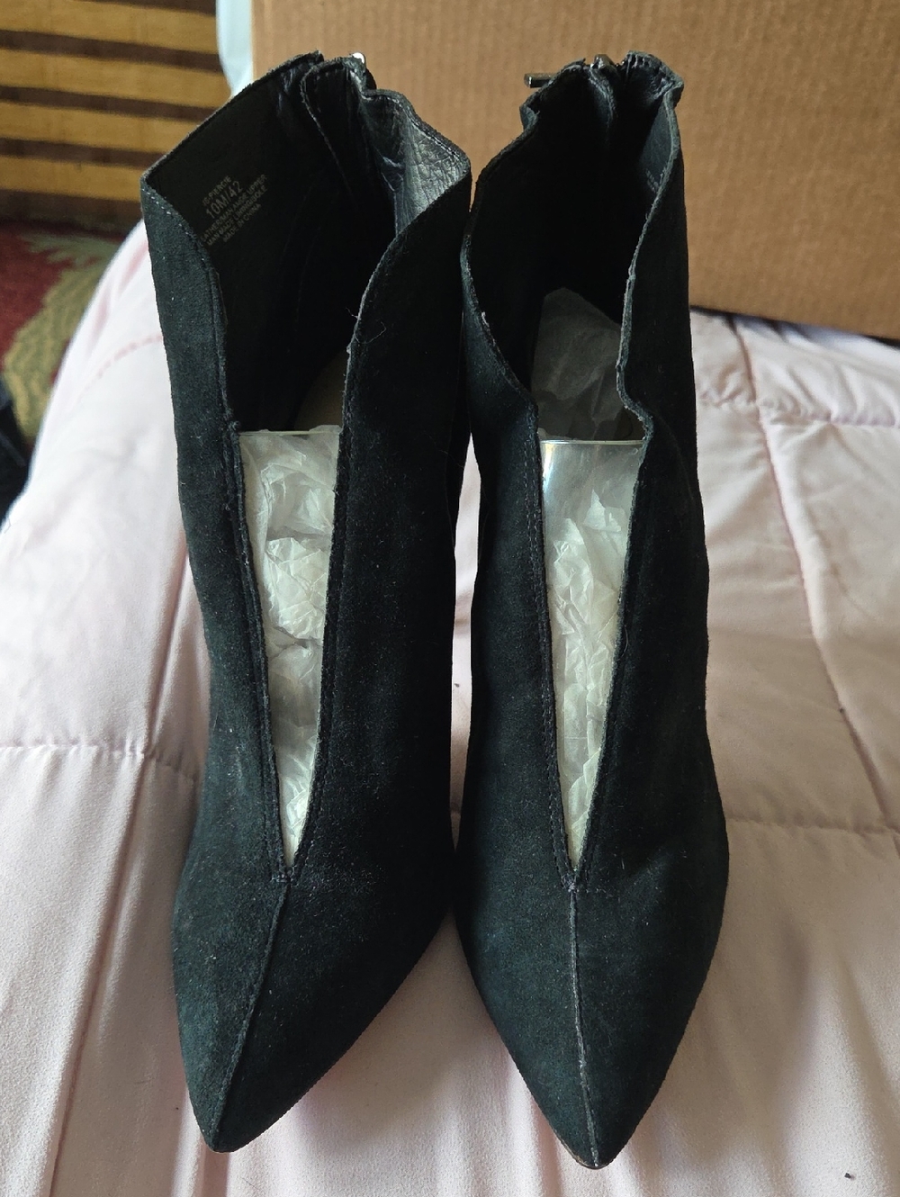 NWOT !  Jessica Simpson Black Suede Pointed Stiletto Heels